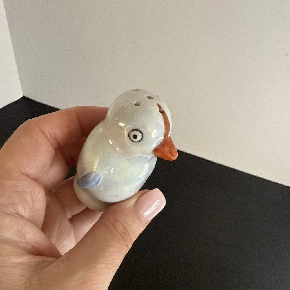 German Iridescent Porcelain Penguin Salt‎ Or Pepper Shaker Only One
